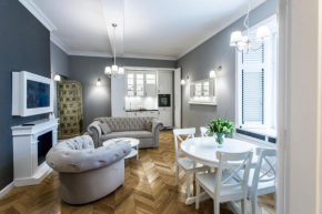 Гостиница Poznańska Metro Centrum Apartment  Варшава